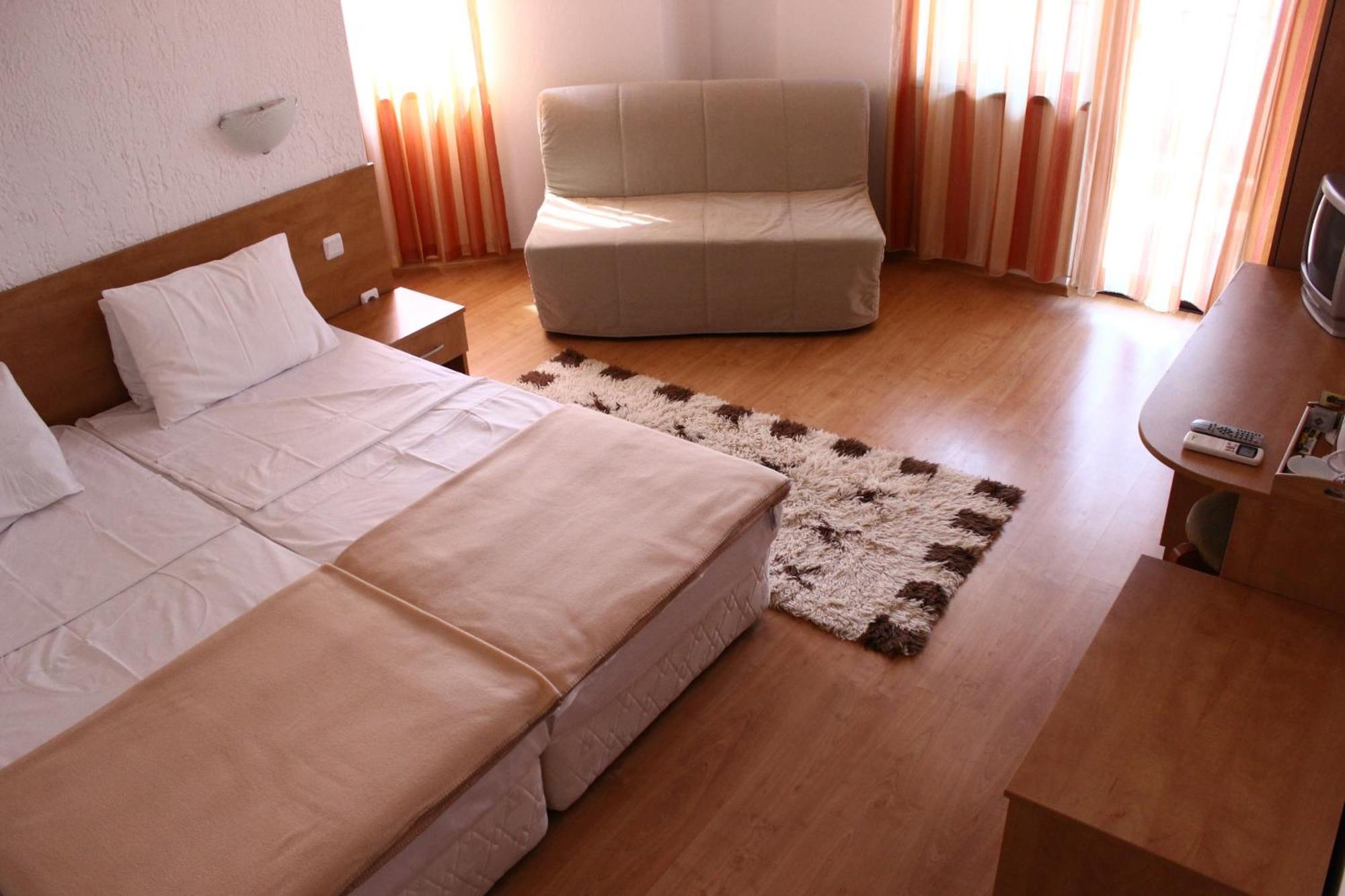 Family Hotel Bellehouse Черноморец Стая снимка