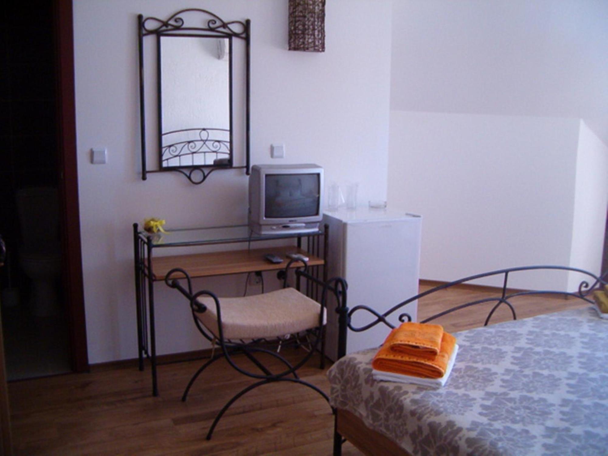 Family Hotel Bellehouse Черноморец Стая снимка