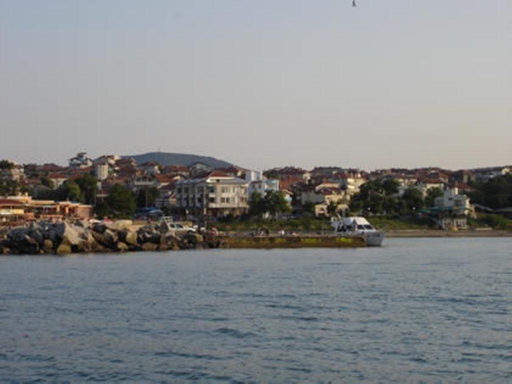 Family Hotel Bellehouse Черноморец Екстериор снимка