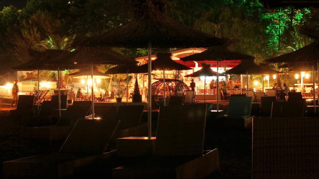 Family Hotel Bellehouse Черноморец Екстериор снимка