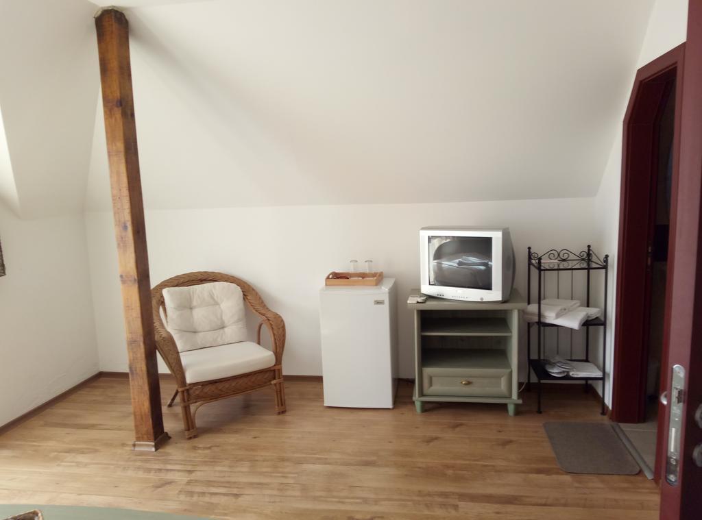 Family Hotel Bellehouse Черноморец Екстериор снимка