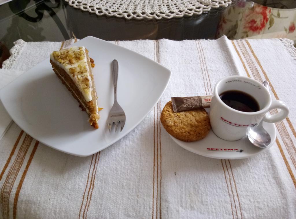 Family Hotel Bellehouse Черноморец Екстериор снимка