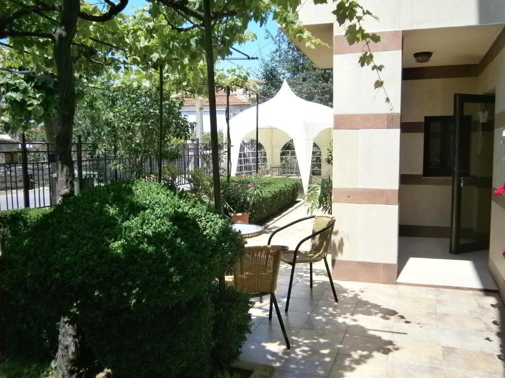 Family Hotel Bellehouse Черноморец Екстериор снимка