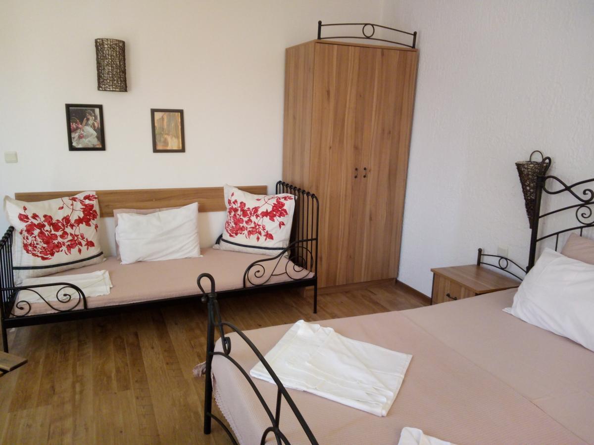 Family Hotel Bellehouse Черноморец Екстериор снимка