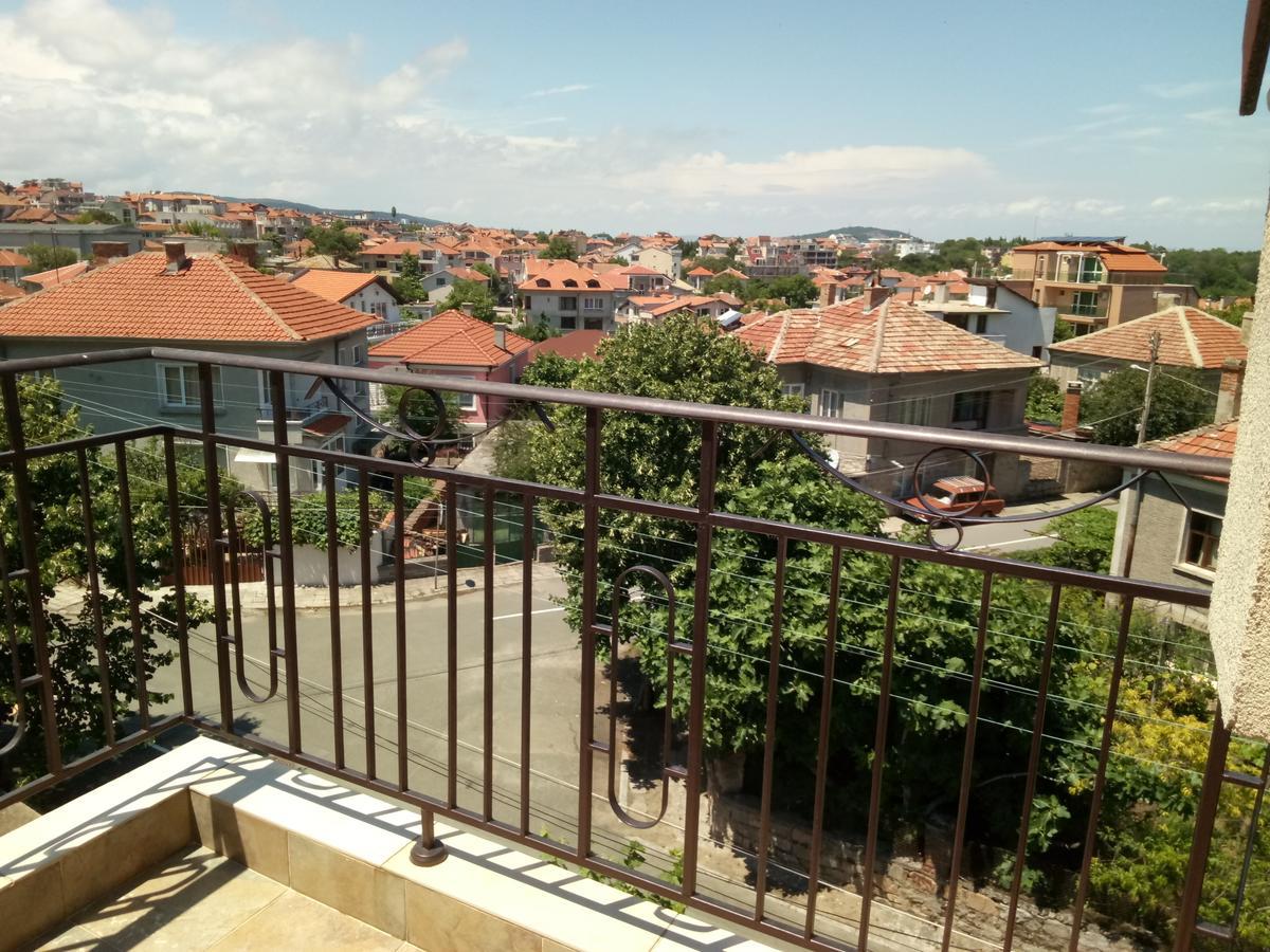 Family Hotel Bellehouse Черноморец Екстериор снимка