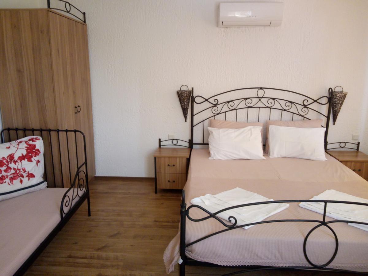 Family Hotel Bellehouse Черноморец Екстериор снимка